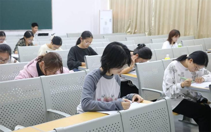 江西师范大学政法学院第六届公务员模拟考试大赛顺利举