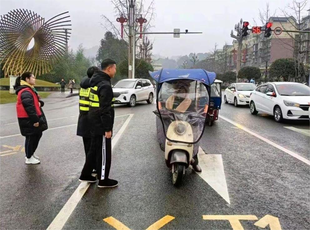 ȫ