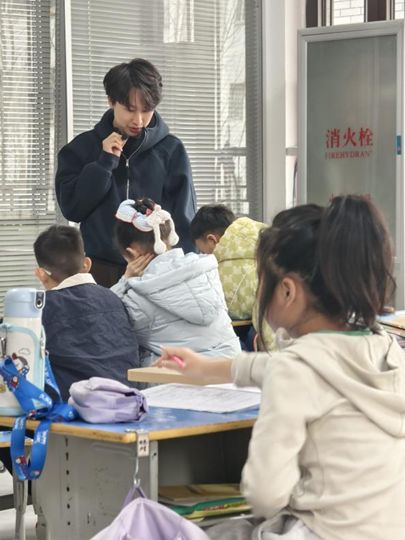 ̽������֮Ȥ����������֮�� ����ɽ����ѧ֧�̶��������������ӹ�����ѧʵ����