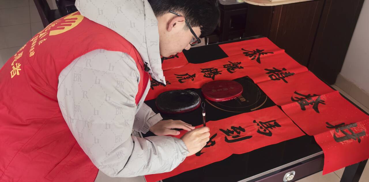 ������д�������Ѱ��͵��ҡ�