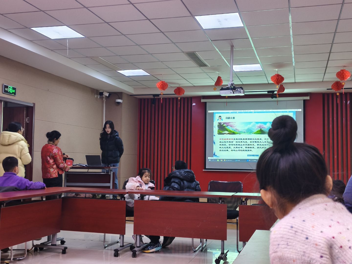 ͯȤ��󺮣�������н��