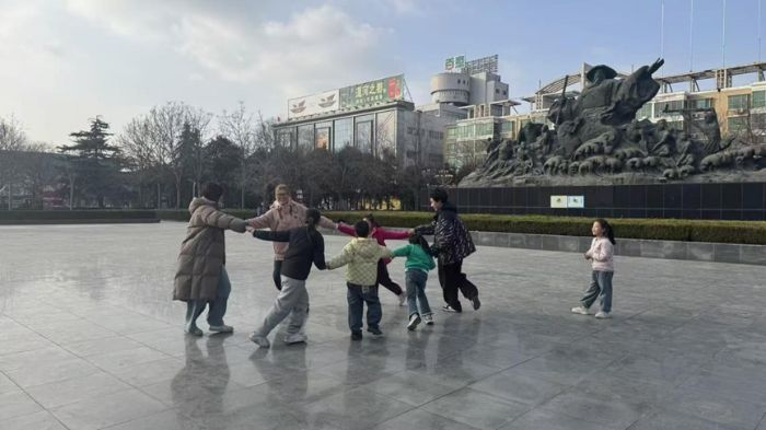 �������㣬ͬ�е���