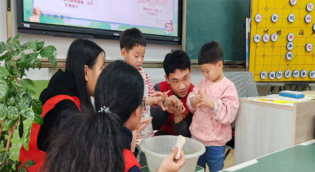 ��������ѧѧԺ�������ʵ��������������ů��ͯ�� ��ȫ������ɳ�