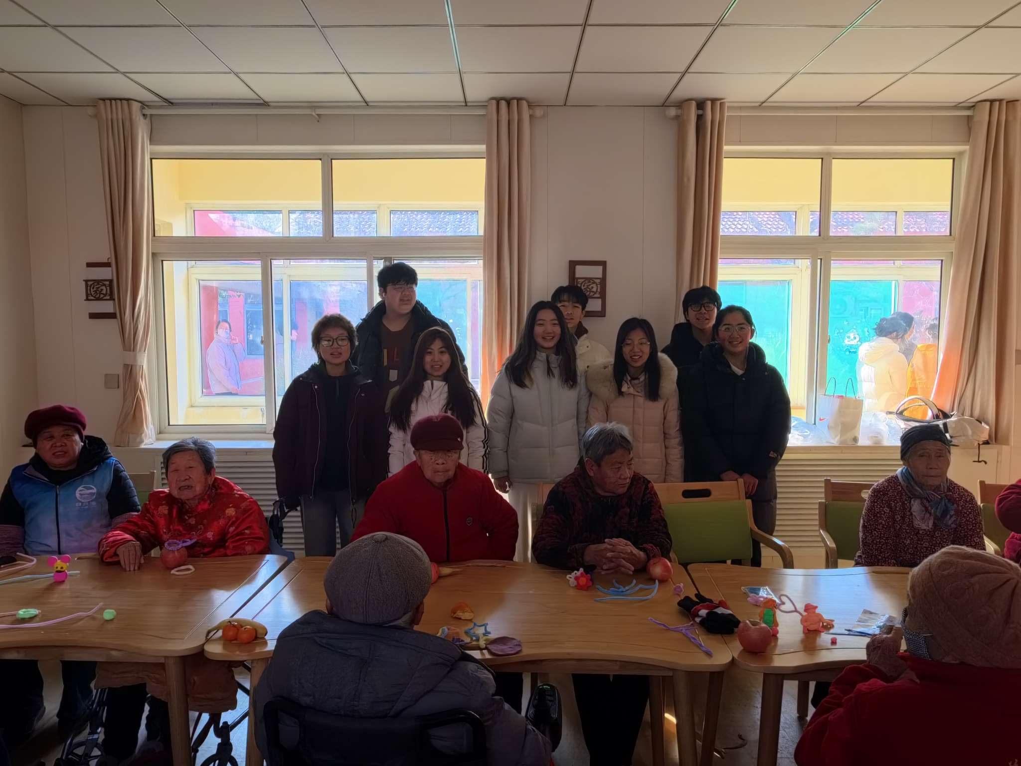 ͼΪʵ���ų�Ա��Ϊ���˳���