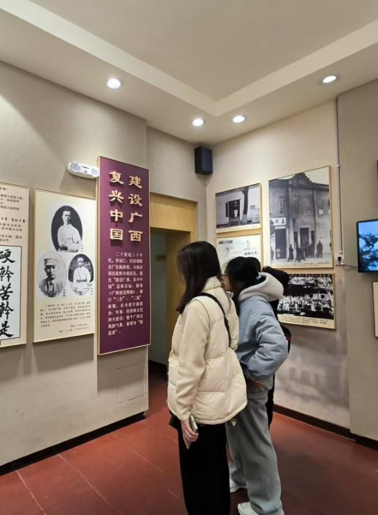 ̽�ú�ɫ��ۡ�����ǵ�����ꡪ���˹�켣�����ŵ��������ʹ�ۡʵ¼