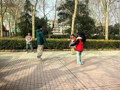 �������㣬ͬ�е��� ����ɽ����ѧ֧���������ݿ�չ���ο��������������