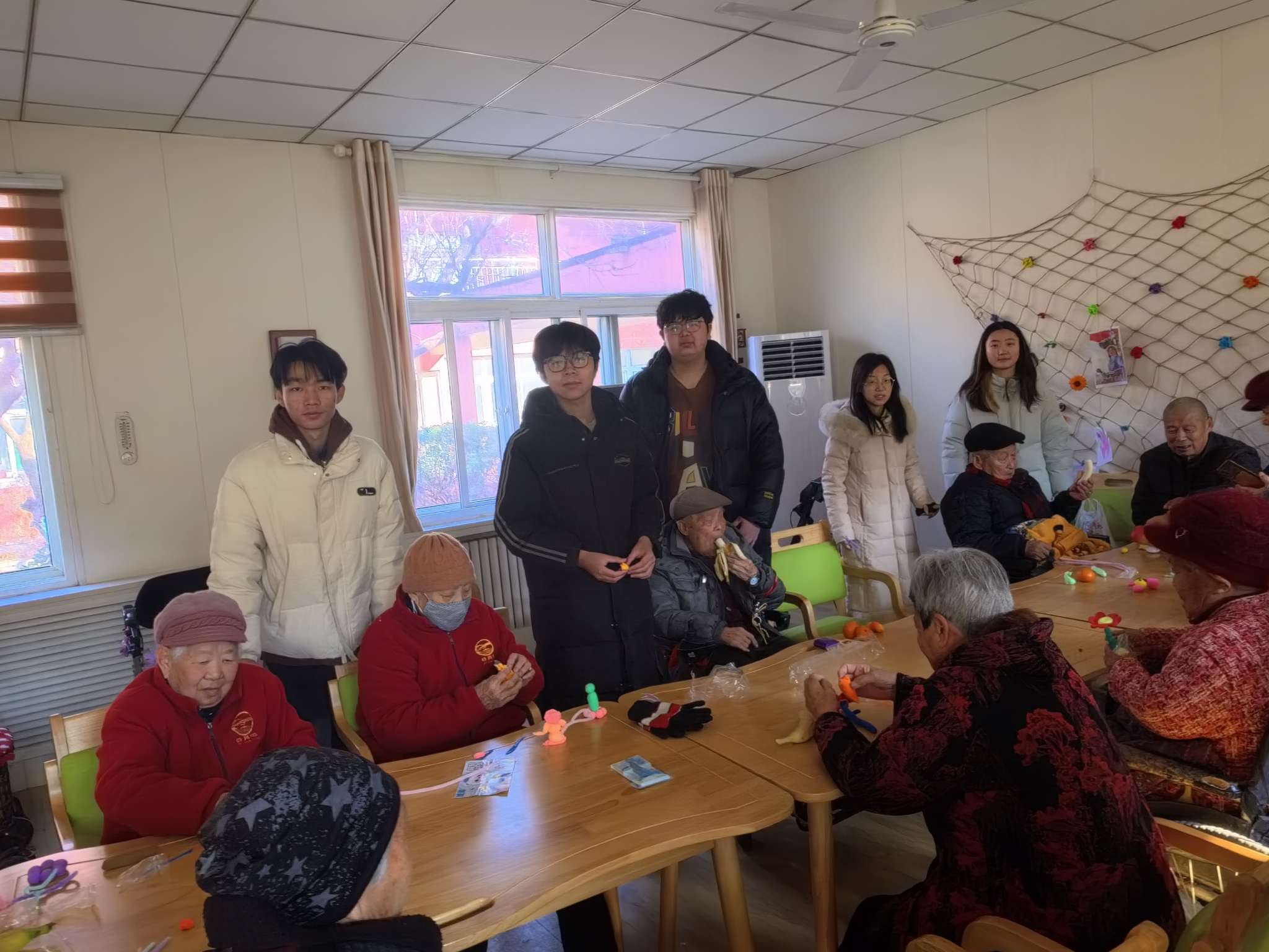 ͼΪʵ���ų�Ա�����������ֹ�