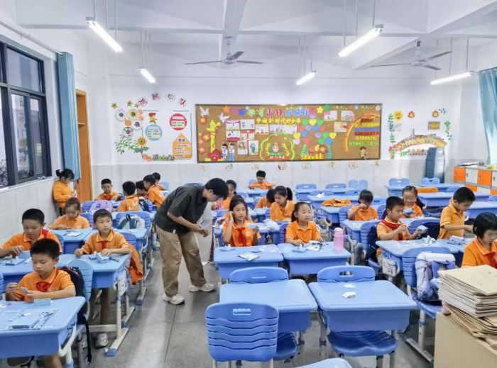 ����������ͯ�ɣ�����н��ӳ��Ұ��������ʦ����ѧ��������˵���ŶӸ�����̩�Ϳ�չ���Ľ�