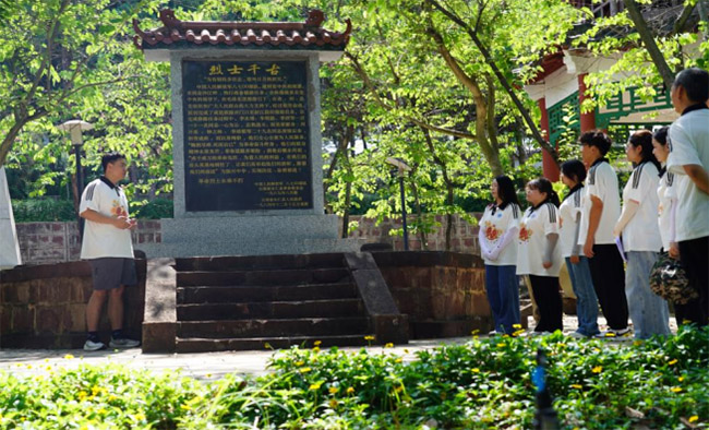 深植红色沃土，激扬青春力量昆明铁道职业技术学院邮电学院暑期“三下乡”
