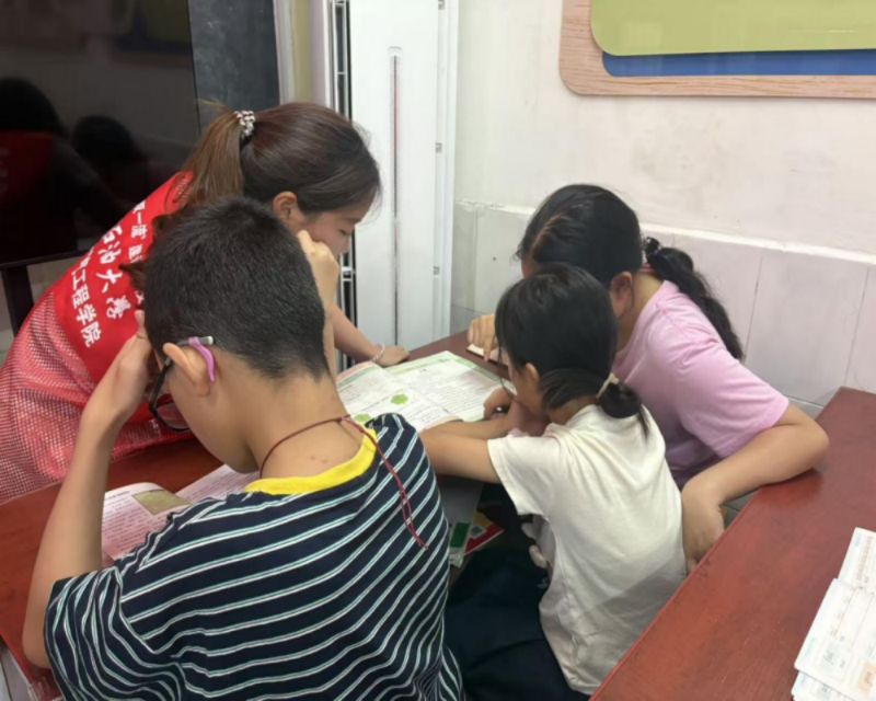 �ζ����������飬����ʯ�������а�ɳ�