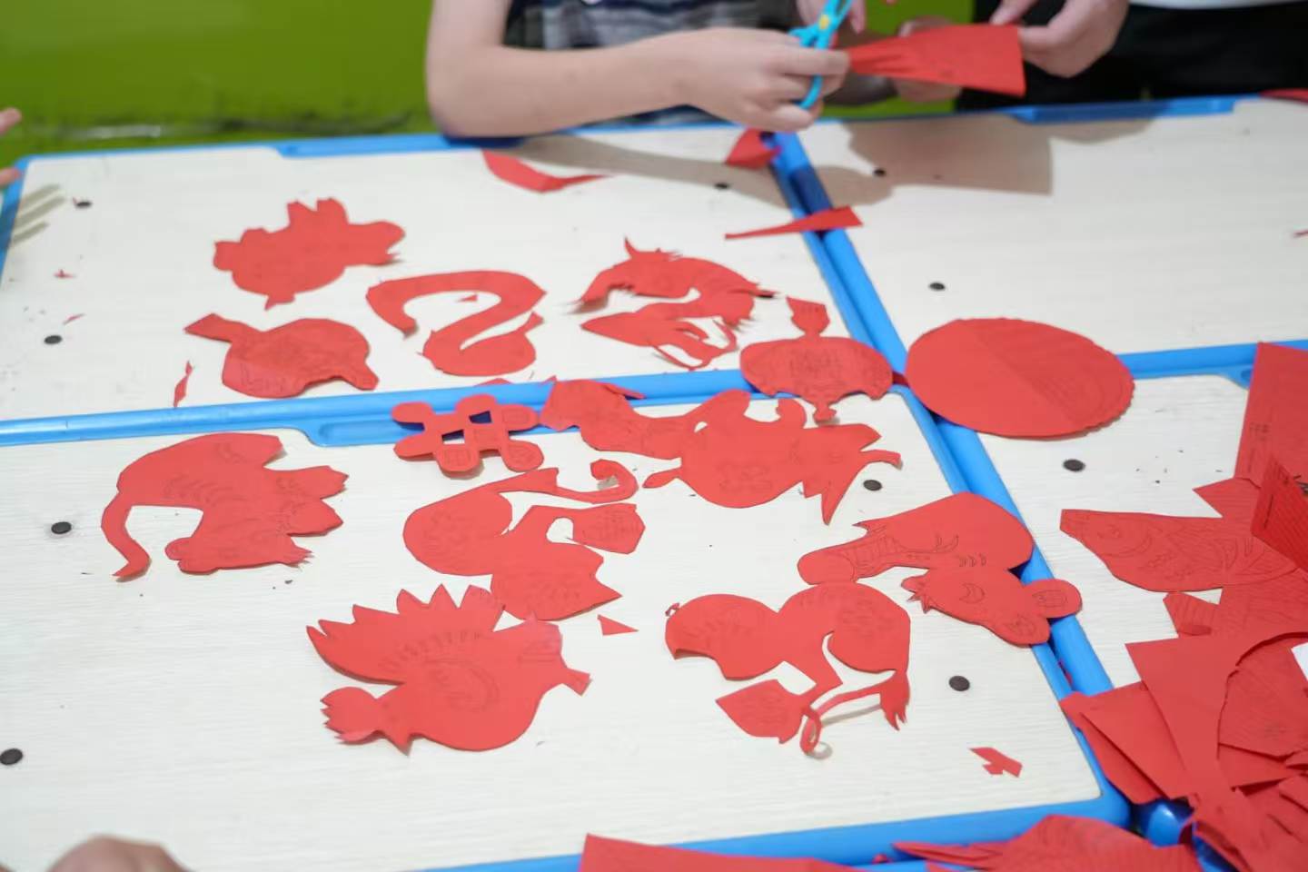 图为孩子们的一些优秀作品。 王昊 供图